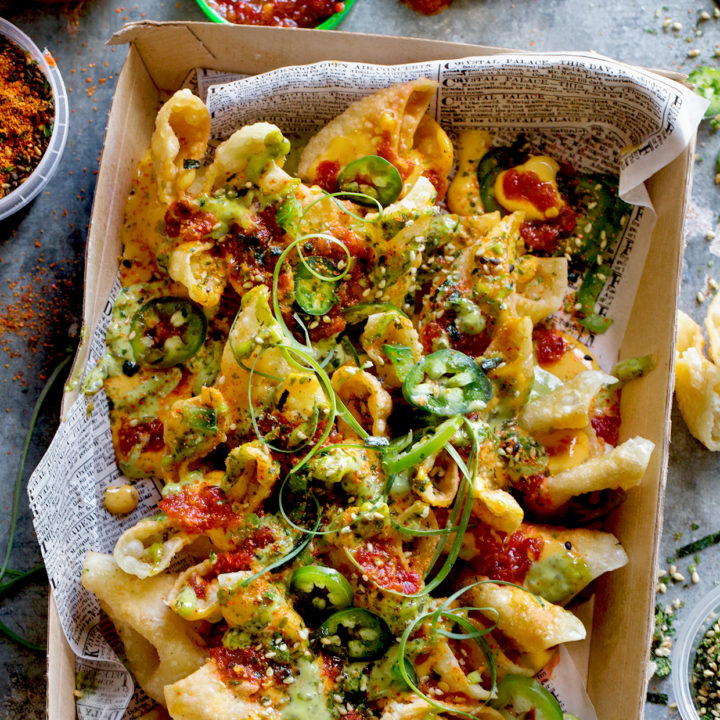 Gomoku wonton nachos