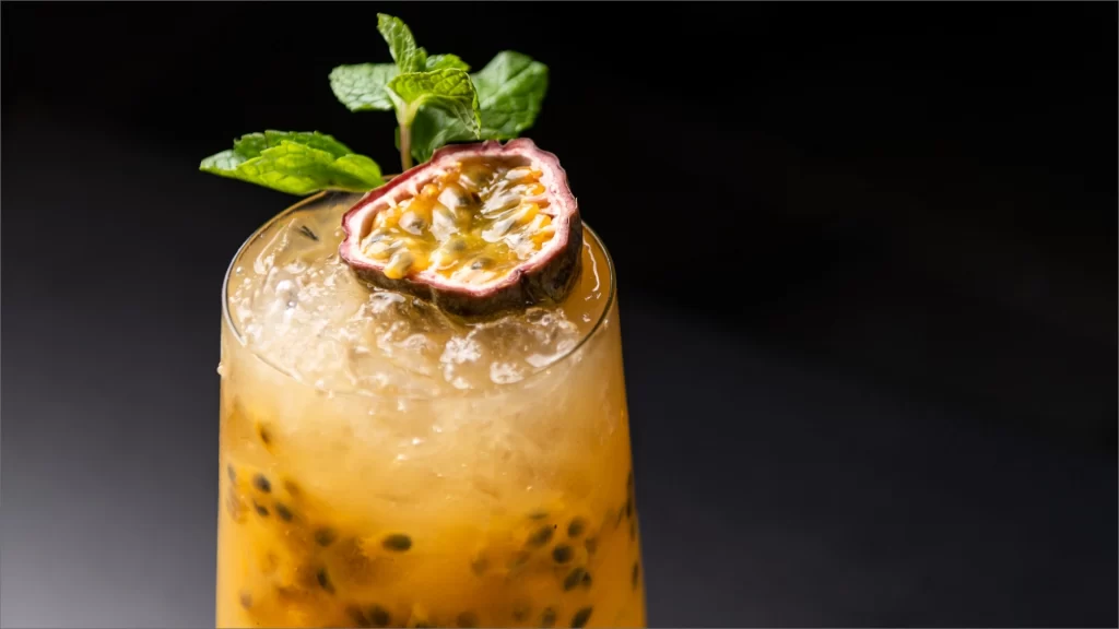 Cocktail at Mawimbi