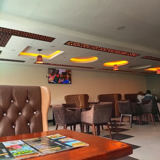 Top Rise Restaurant dining room