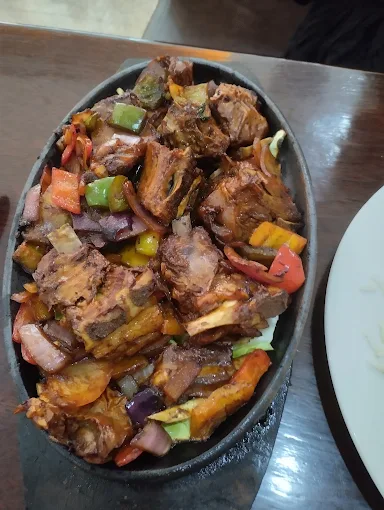 Top Rise meat and vegetables plate
